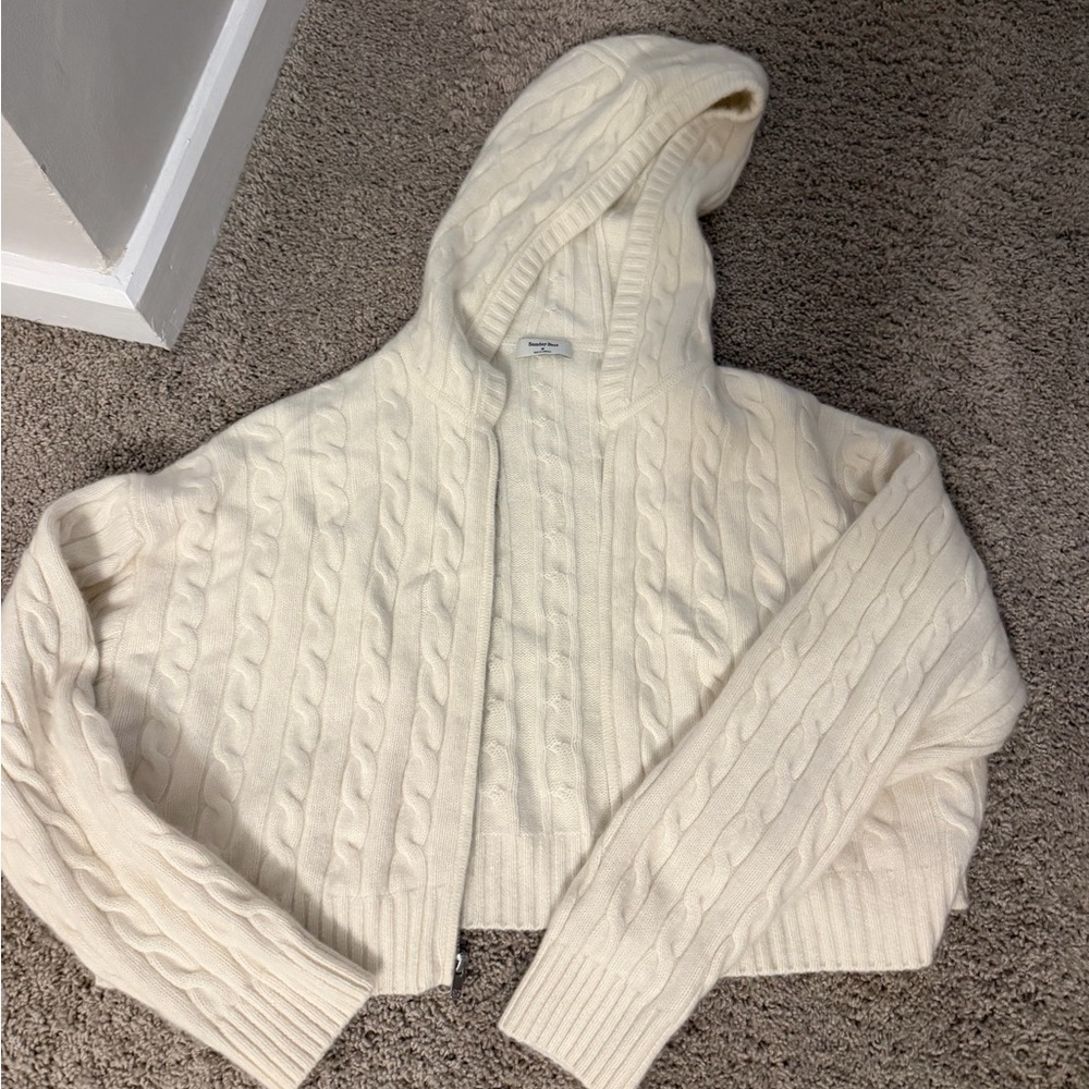Aritzia Cream Cable Knit Sweater